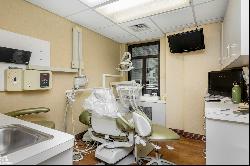 25 West 54Th Street Dental In Midtown West, New York