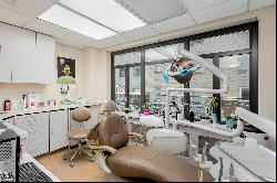 25 West 54Th Street Dental In Midtown West, New York