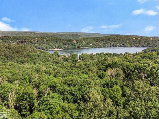 Mountain Farm Road In Tuxedo Park, New York