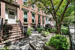 457 -459 West 24Th Street In Chelsea, New York