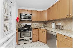 143 Bennett Avenue 4N In Washington Heights, New York