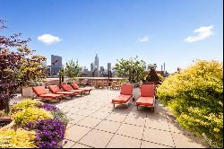 Corner Unit With Sprawling Terrace In Chelsea, New York