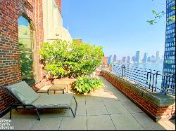 2 Beekman Place 5Ag In Midtown East, New York