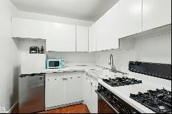 165 West 66Th Street 14P In Upper West Side, New York