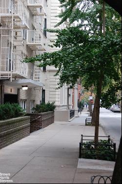 54 Orange Street 4E In Brooklyn Heights, New York