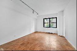 160 East 38Th Street 2D In Murray Hill, New York