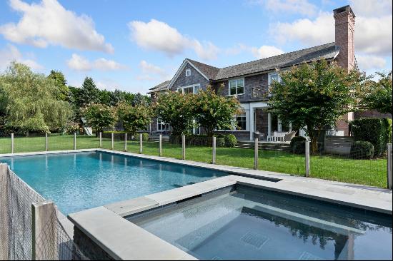 36 Chase Court In Bridgehampton, New York