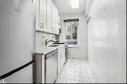 333 West 57Th Street 2B In Midtown West, New York