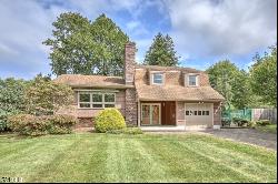 11 Maple Ave, Mendham Boro, NJ 07945