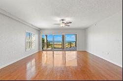 200 121st Avenue 101, TREASURE ISLAND, FL, 33706