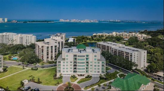 8 Palm Terrace 305, BELLEAIR, FL, 33756