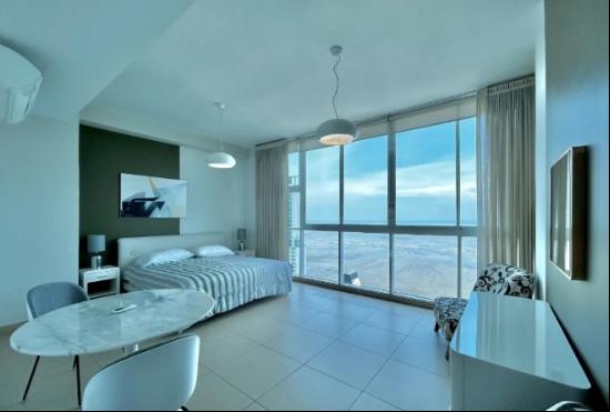 Stunning Duplex Penthouse: Luxury And Ocean Views In An Exclusive Setting