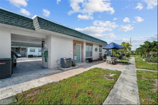 7754 39th Avenue N 5, ST PETERSBURG, FL, 33709