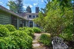 162 Route 6A, Yarmouth, MA 02675