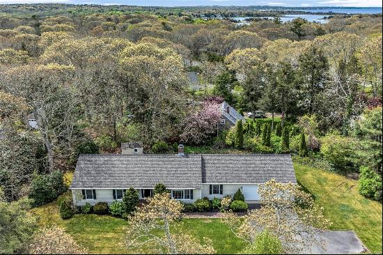 5 Hidden Village Road, Falmouth, MA 02540