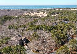 13 Bayberry Avenue, Provincetown, MA 02657