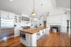 23 Oyster Pond Lane, Chatham, MA 02633