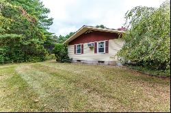 53 Tucker Ln, Dartmouth, MA 02747