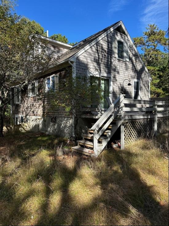 16 Warren Street, Wellfleet, MA 02667