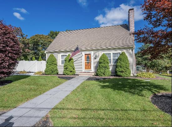 2 Spinning Brook Road, Yarmouth, MA 02664