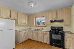 27 Webster St, Dartmouth, MA 02748