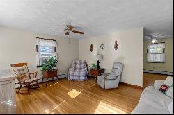 27 Webster St, Dartmouth, MA 02748