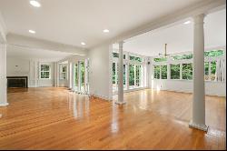 17 Laurel Rd, Brookline, MA 02467