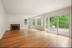 17 Laurel Rd, Brookline, MA 02467