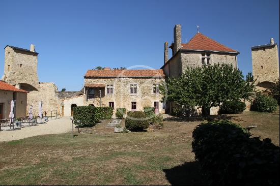 Saumur, 79600, France