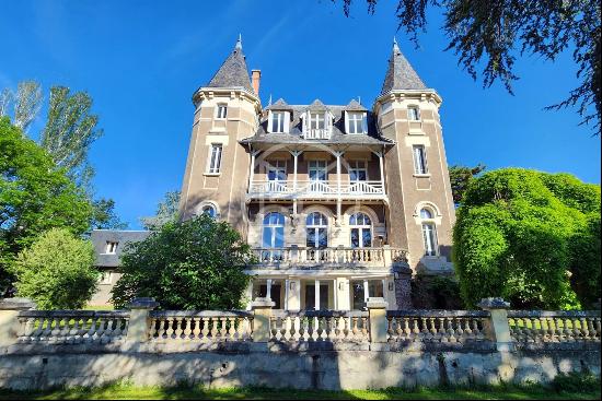 Châtel-Guyon, 63140, France