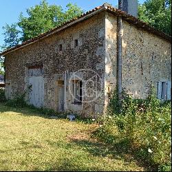 Blanzay, 86400, France