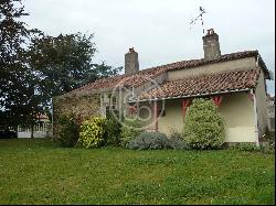 Saint-Paul-en-Gâtine, 79240, France