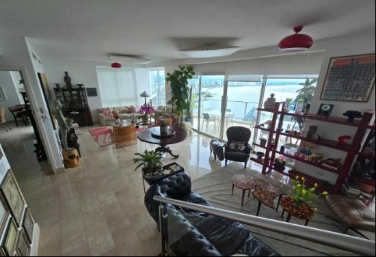 Spectacular Pent House With Ocean View In Pacific Village