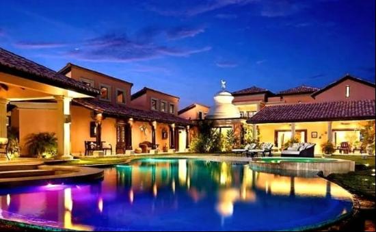 The House Of Your Dreams In Buenaventura, Facing The Lake And Near The Sea.