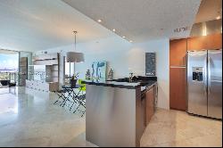 10 Venetian Way Way 2102 In Miami Beach, Florida