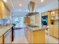 7950 Old Cutler Rd In Coral Gables, Florida