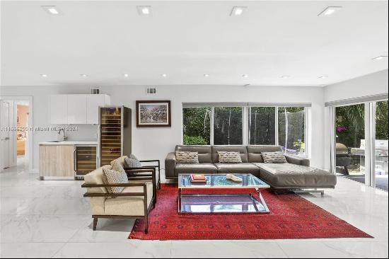 4456 Alton Rd In Miami Beach, Florida