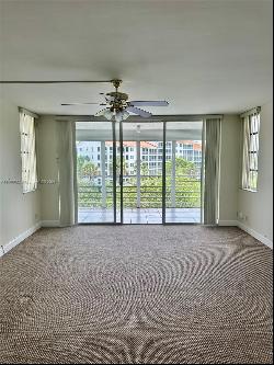 800 Cypress Grove Dr 509 In Pompano Beach, Florida