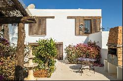 Luxury property with panoramic sea views and tourist license in Cala Boix.