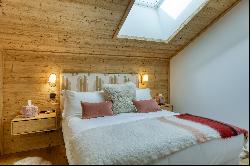 BELLA penthouse just steps from the slopes of Courchevel Moriond.