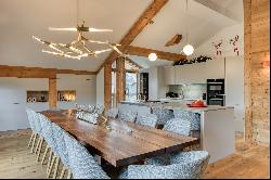 BELLA penthouse just steps from the slopes of Courchevel Moriond.