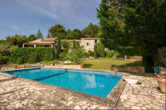 VILLA/HOUSE Gigondas