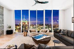 Penthouse Perfection: Unmatched Sophistication in the Heart of Downtown