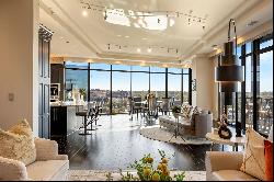 Luxury Living in the Heart of Buckhead!