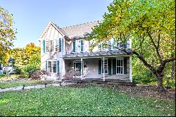 Lovely Colonial in Silvermine