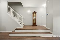 beautifully renovated townhome