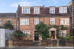 Wonderful family home with a private walled garden