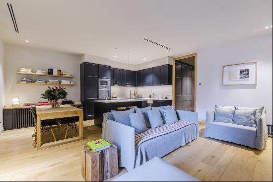 Impressive refurbished apartment with terrace near Passeig de Gracia