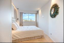 Luxury 75 sqsqm bedrooms apartment - Sea front in Cannes