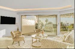 Luxury 75 sqm 2 bedrooms apartment - Sea front in Cannes